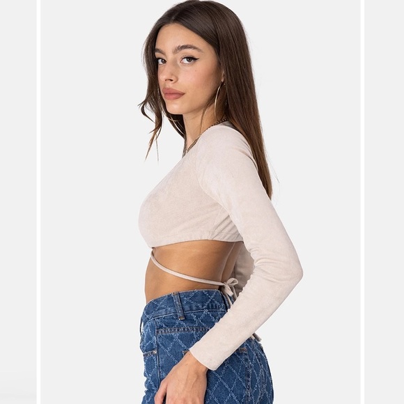 ADIKA Long sleeve wrap crop top front tie tan - Picture 2 of 9